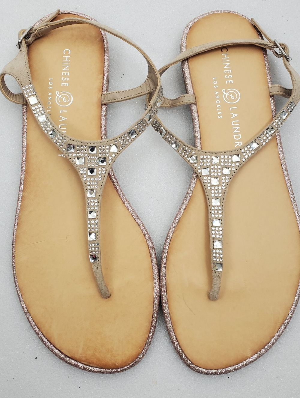 Chinese Laundry Glam Rock Rhinestone Thong Sandals Size 8M